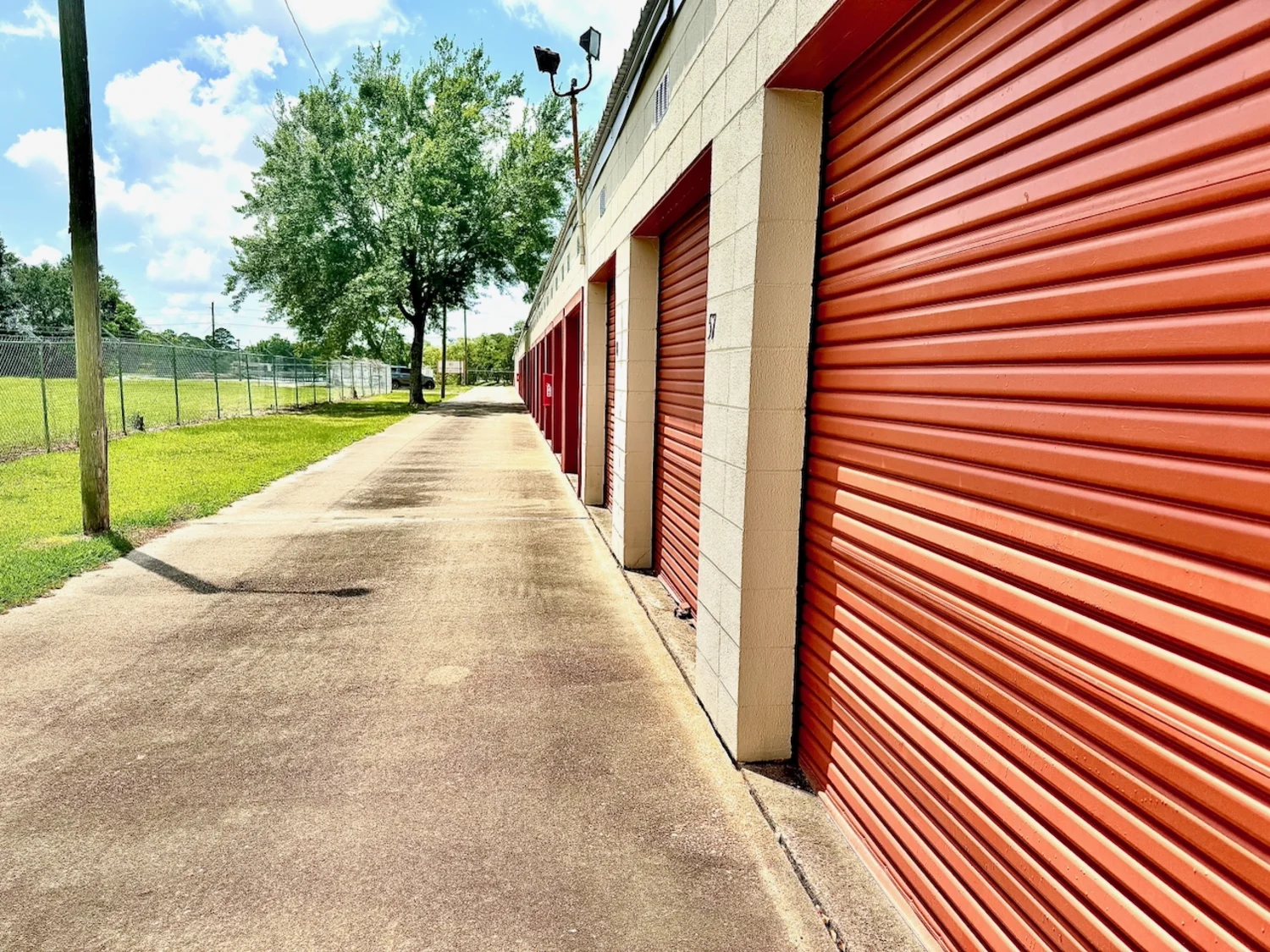 self storage units pascagoula-11